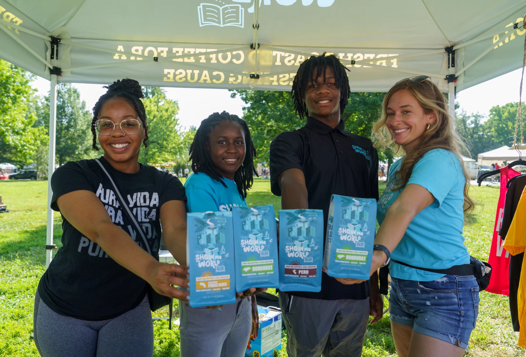 Show Me The World Project Students At Tower Grove Farmers Market